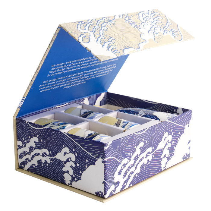 TDS, Kawaii Hokusai, Sake-Set