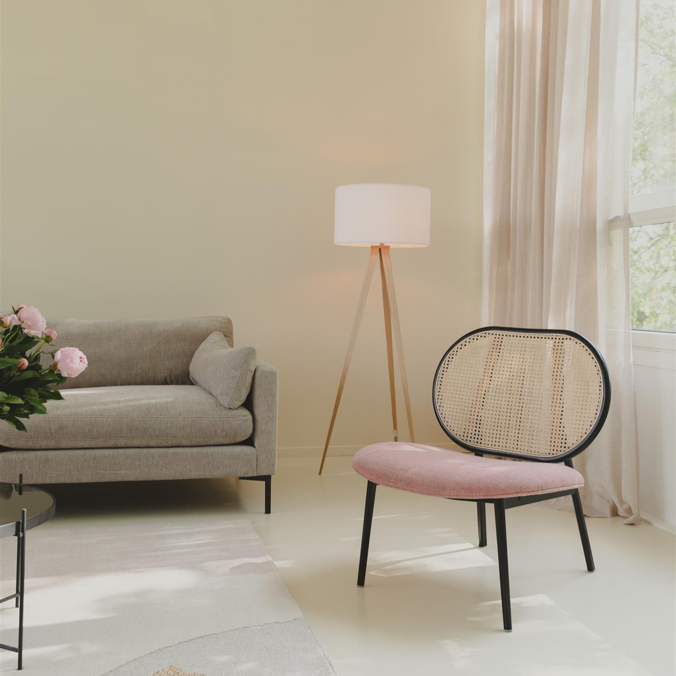 Spike lounge chair