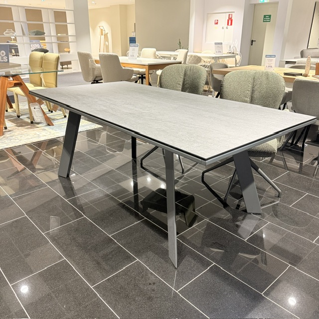 Table - MIDJ