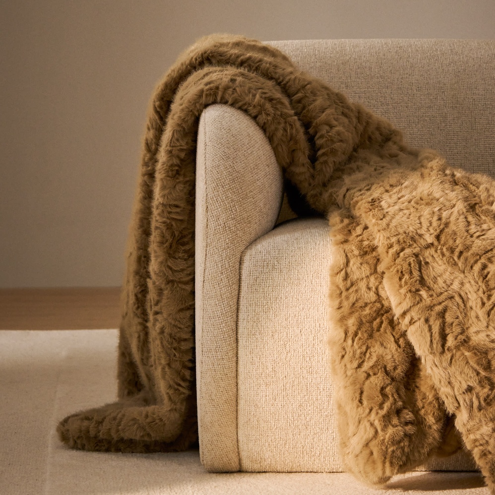 Couverture Oruma - Marron clair