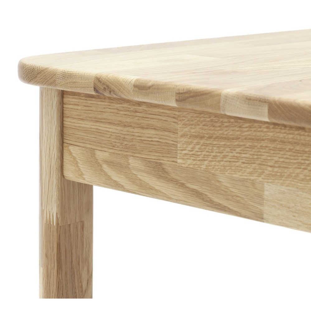 Oskar Table