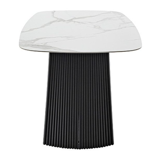 Tobelo Table